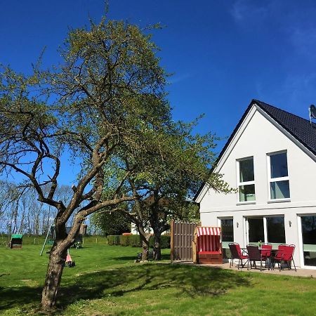 Ferienhaus Sommerbrise, Hof Zur Sonnenseite Fehmarn, 4 Sterne Exterior foto